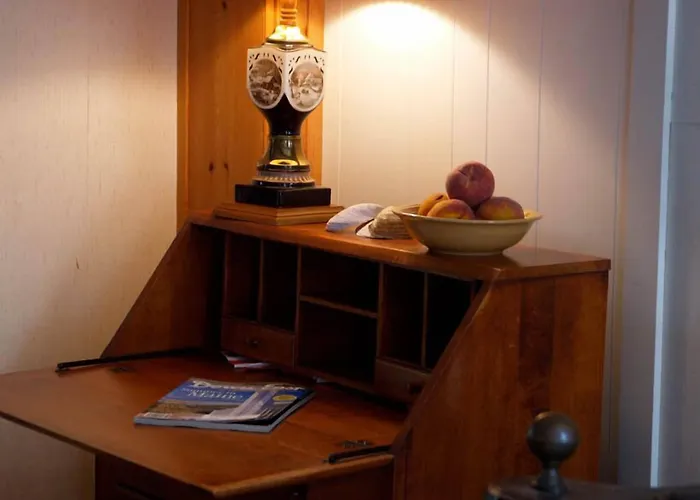 Beach Cottage Inn